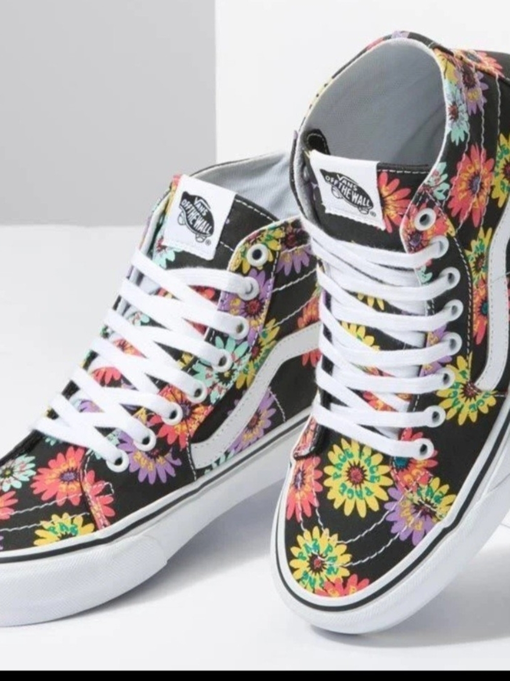 Vans Sk8-Hi Daisy Floral Canvas Women Sneakers - Black/Multi, Size 8